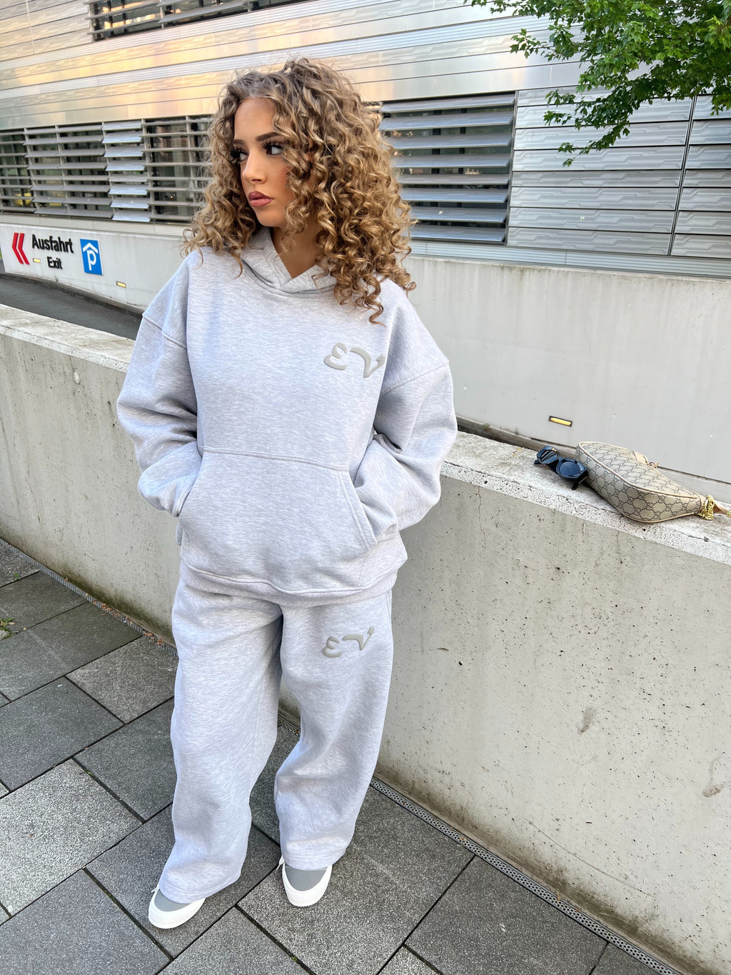 JOGGER - STONE GRAY [PREORDER]